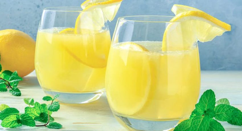 Agua con limón en ayunas