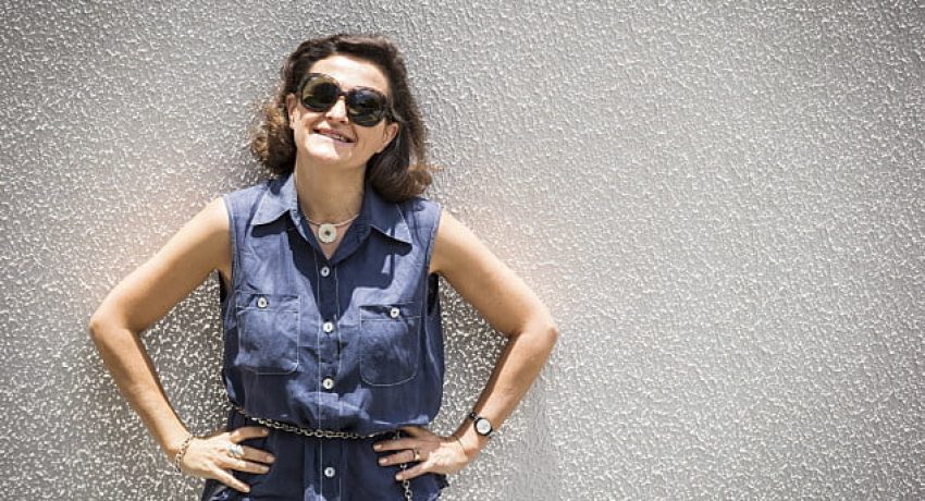 Sao Paulo, SP, BRASIL, 07-12-2014 11h49:Retrato da pesquisadora e  nutricionista francesa Sophie Deram que lancou livro onde ensina a emagrecer abrindo mao das dietas. Retrato em seu consultorio no Jd Paulistano  ( Foto  Eduardo Knapp/Folhapress.COTIDIANO)