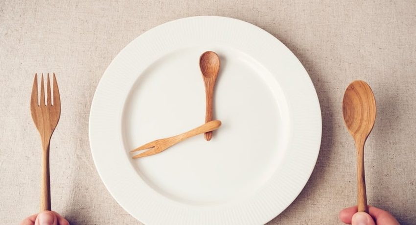 tudo sobre jejum intermitente